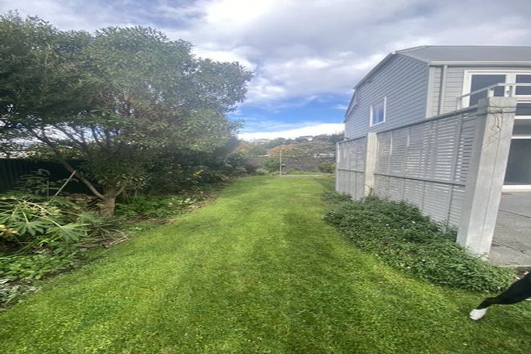 Photo of property in 2/41 Taupata Street, Redcliffs, Christchurch, 8081