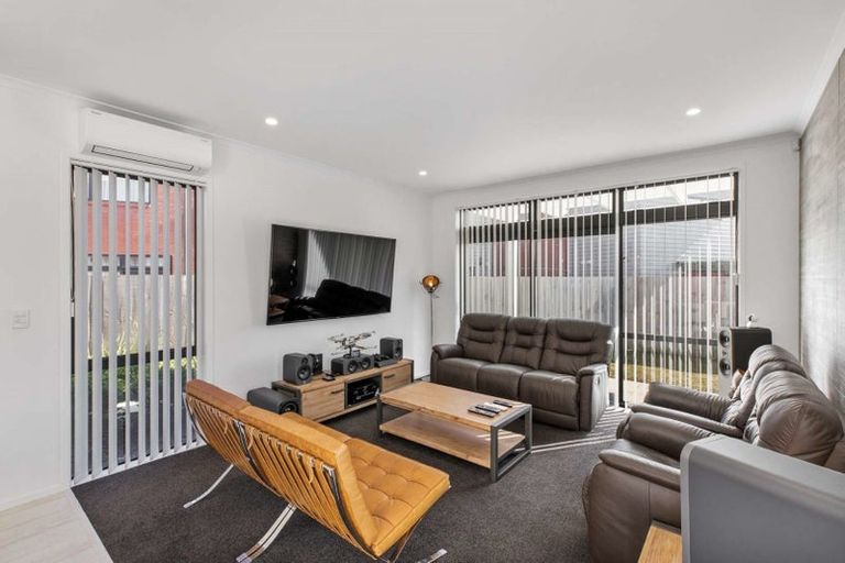 Photo of property in 1 Fermi Lane, Papakura, 2110