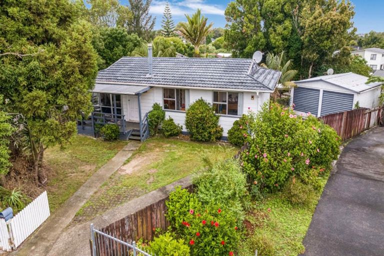 Photo of property in 15 Astor Place, Manurewa, Auckland, 2102