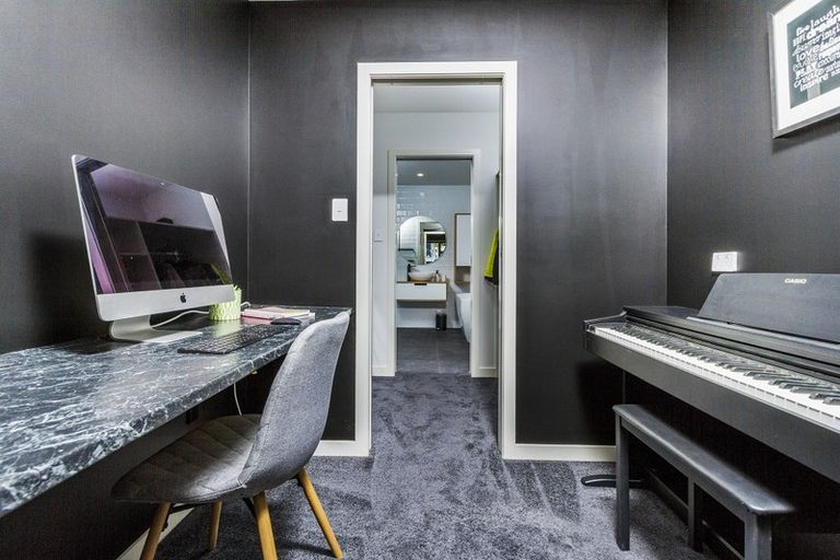 Photo of property in 38 Seacliffe Avenue, Belmont, Auckland, 0622