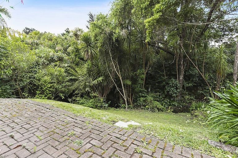 Photo of property in 1/10 Ambler Avenue, Glen Eden, Auckland, 0602