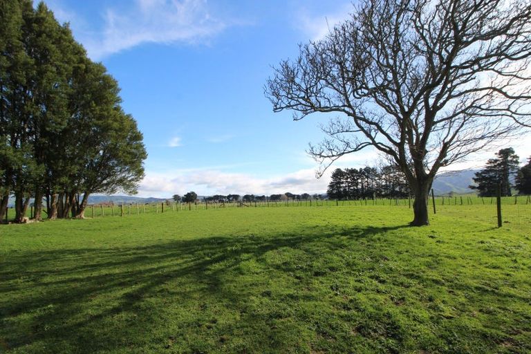 Photo of property in 141 Valley Road, Woodville, 4998