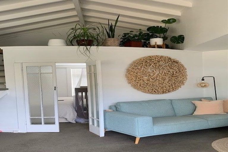 Photo of property in 23 Maungakiekie Avenue, Greenlane, Auckland, 1051