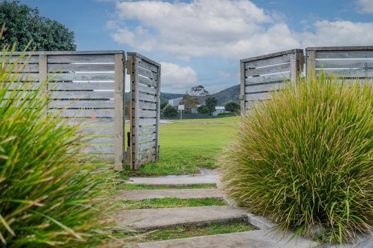 Photo of property in 100 Cordyline Crescent, Matarangi, Whitianga, 3592