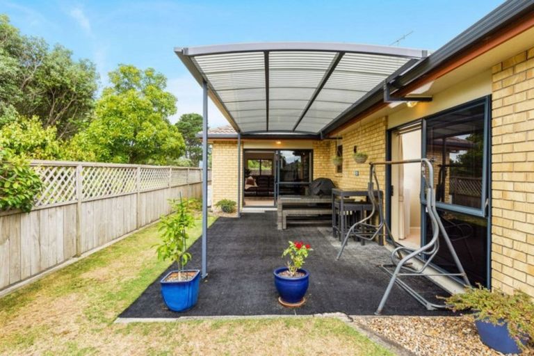 Photo of property in 51 Pirika Place, Papamoa Beach, Papamoa, 3118
