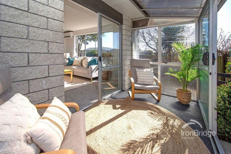 Photo of property in 1/72 Waratah Street, Avondale, Christchurch, 8061