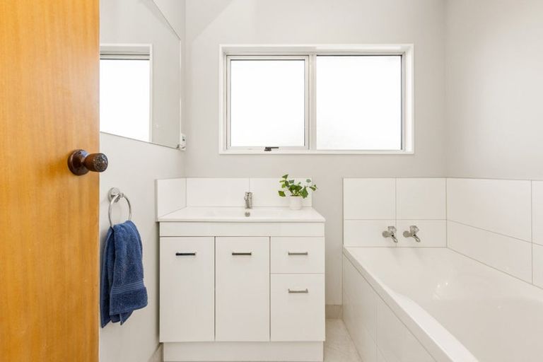 Photo of property in 7 Weathers Place, Taradale, Napier, 4112