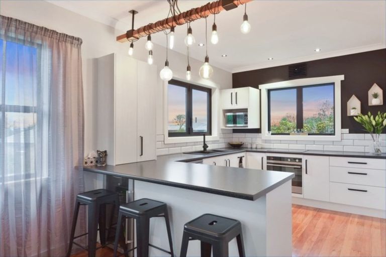 Photo of property in 25 Hinton Avenue, Forest Lake, Hamilton, 3200