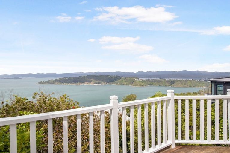 Photo of property in 21 Thane Road, Roseneath, Wellington, 6011