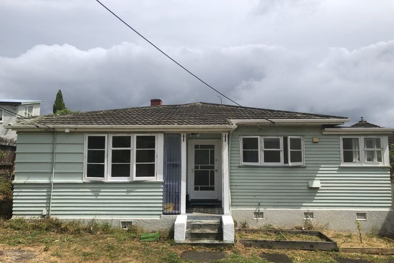 Photo of property in 105 Seatoun Heights Road, Seatoun, Wellington, 6022