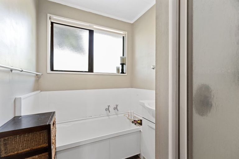 Photo of property in 59 Welcome Bay Road, Welcome Bay, Tauranga, 3112