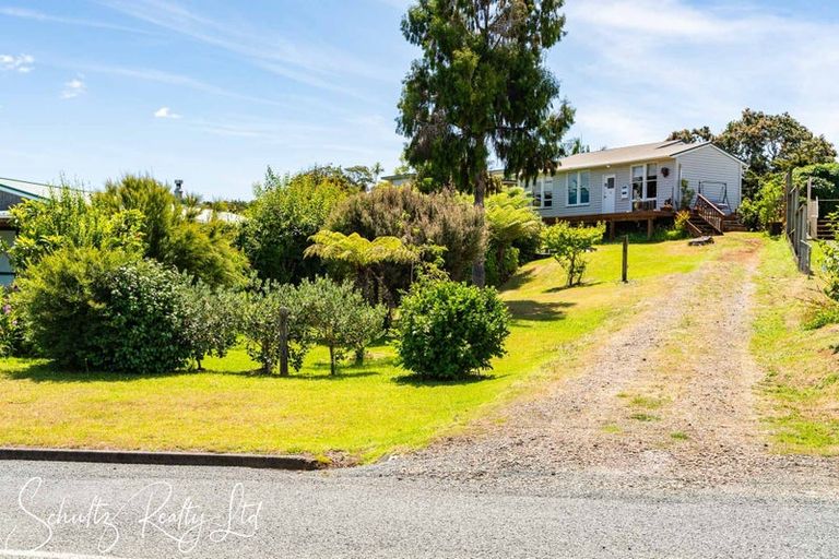 Photo of property in 21 Ngatoto Road, Tinopai, Matakohe, 0593