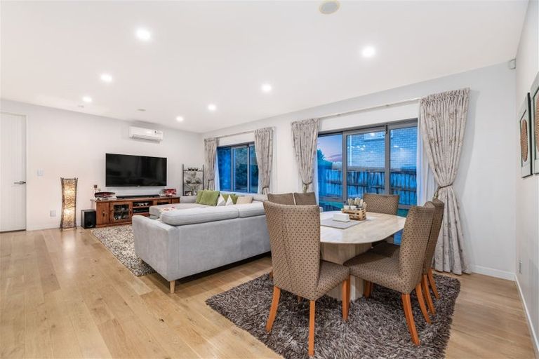 Photo of property in 11 Irongate Avenue, Ranui, Auckland, 0612