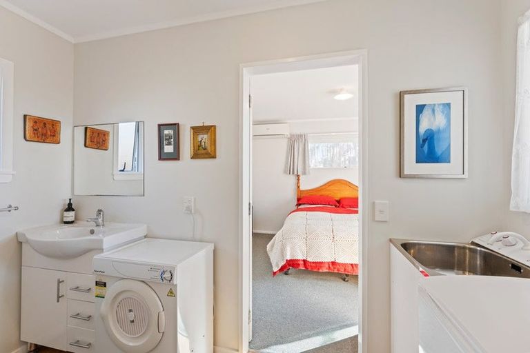 Photo of property in 49 William Street, Waikanae Beach, Waikanae, 5036