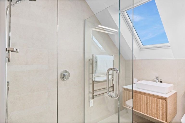 Photo of property in 3 Maude View Road, Hawea Flat, Wanaka, 9382