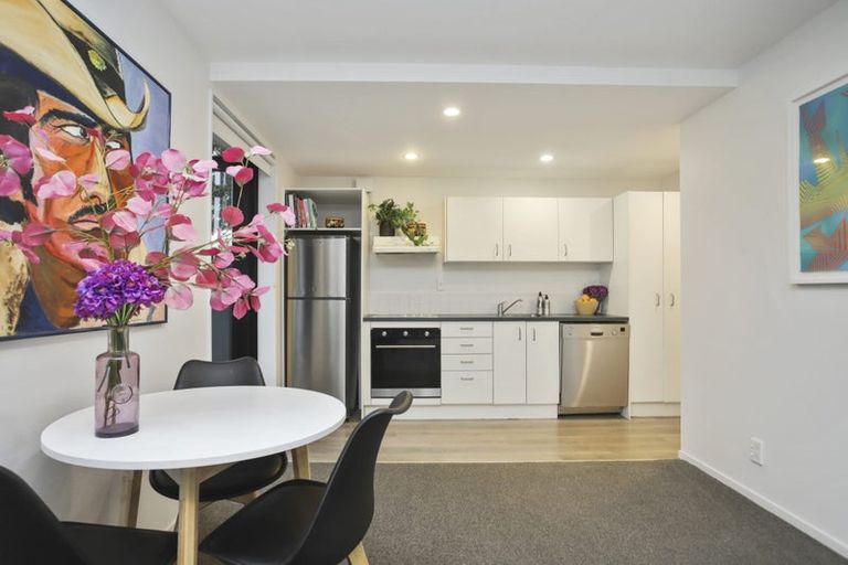 Photo of property in 3e/250 Richmond Road, Grey Lynn, Auckland, 1021