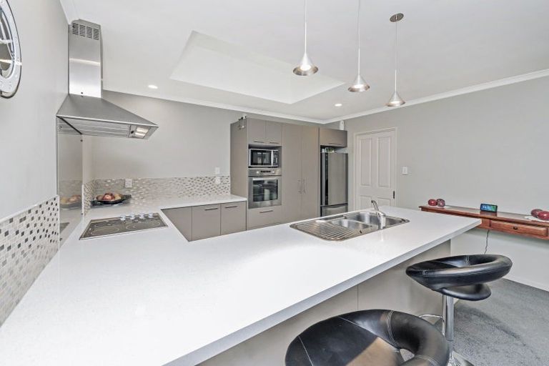 Photo of property in 18 Globe Bay Drive, Templeton, Christchurch, 8042