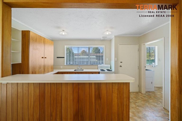 Photo of property in 54 Hartford Crescent, Totara Park, Upper Hutt, 5018