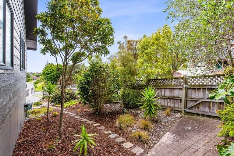 Photo of property in 4 Pine Ridge Terrace, Waikanae Beach, Waikanae, 5036