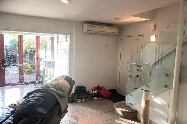 Photo of property in 11/16 Derby Street, St Albans, Christchurch, 8014