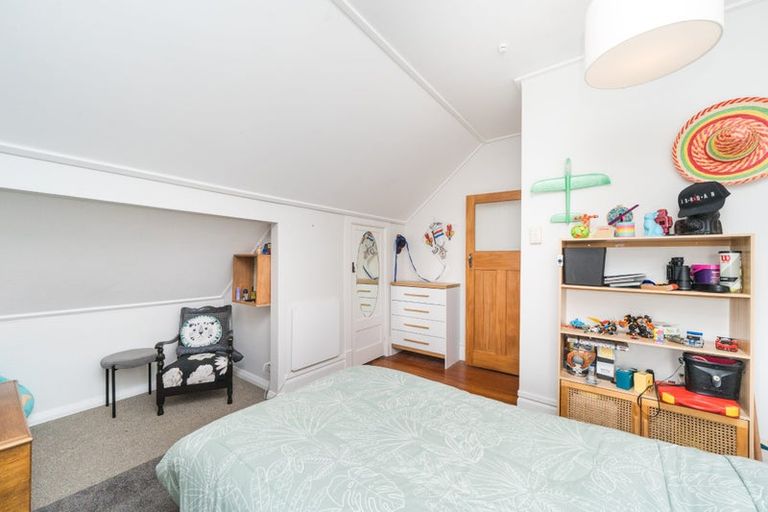Photo of property in 103 Featherston Street, Takaro, Palmerston North, 4412