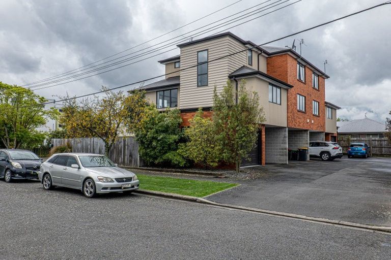 Photo of property in 1/130 Packe Street, Edgeware, Christchurch, 8013
