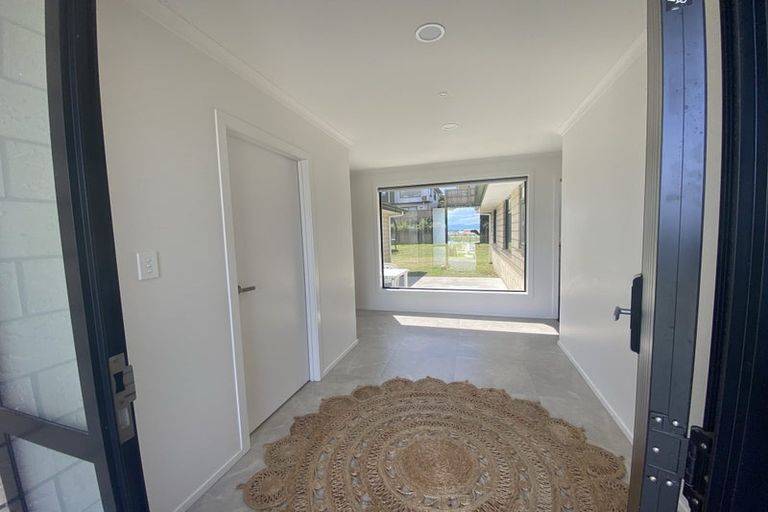Photo of property in 22 Arahi Place, Rototuna North, Hamilton, 3210