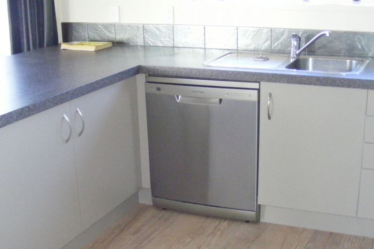 Photo of property in 63 Richmond Avenue, Richmond Heights, Taupo, 3330