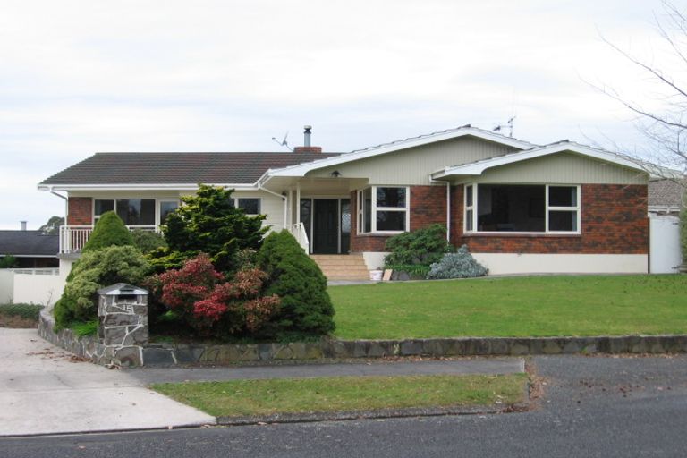 Photo of property in 15 Marnane Terrace, St Andrews, Hamilton, 3200