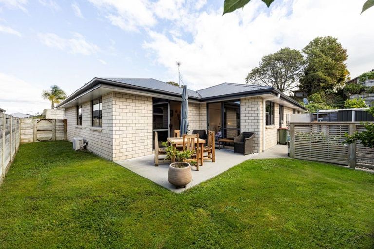 Photo of property in 51 Shrule Place, Huntington, Hamilton, 3210