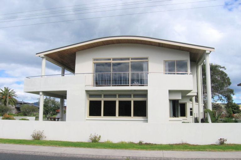 Photo of property in 201 Beach Road, Whangamata, 3620