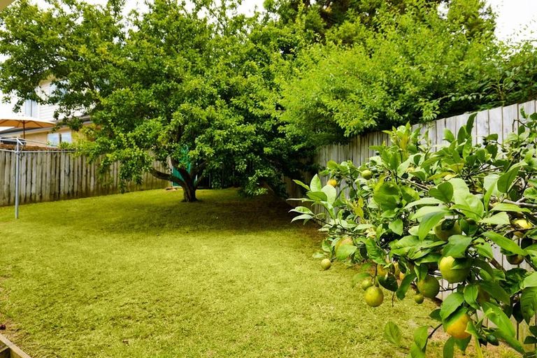 Photo of property in 114a Pooks Road, Ranui, Auckland, 0612
