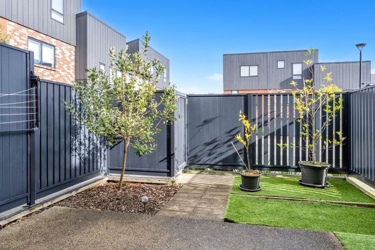 Photo of property in 29 Kotuitui Street, Manukau, Auckland, 2104