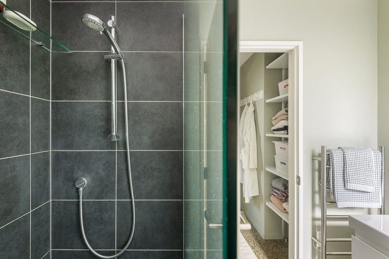 Photo of property in 37 Bishopsworth Street, Hillsborough, Christchurch, 8022