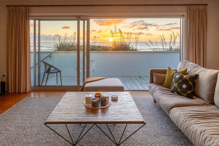 Photo of property in 121 The Parade, Paekakariki, 5034