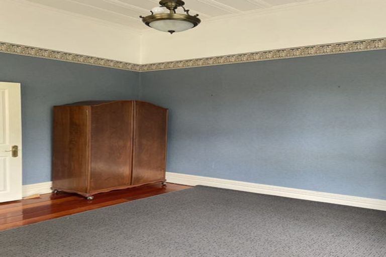 Photo of property in 2/20a Rawene Road, Birkenhead, Auckland, 0626