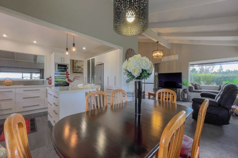 Photo of property in 32 Hauraki Road, Hauraki, Auckland, 0622