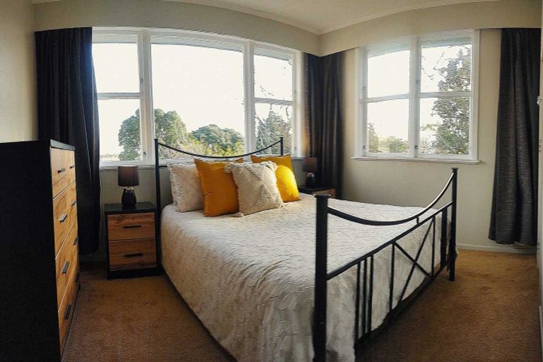 Photo of property in 6 Muhunoa West Road, Ohau, Levin, 5570