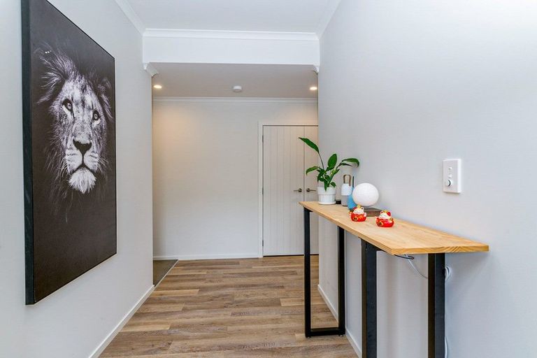 Photo of property in 6 Saint Vincent Way, Waikanae, 5036