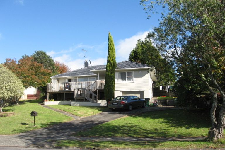 Photo of property in 47 Ennis Avenue, Pakuranga Heights, Auckland, 2010