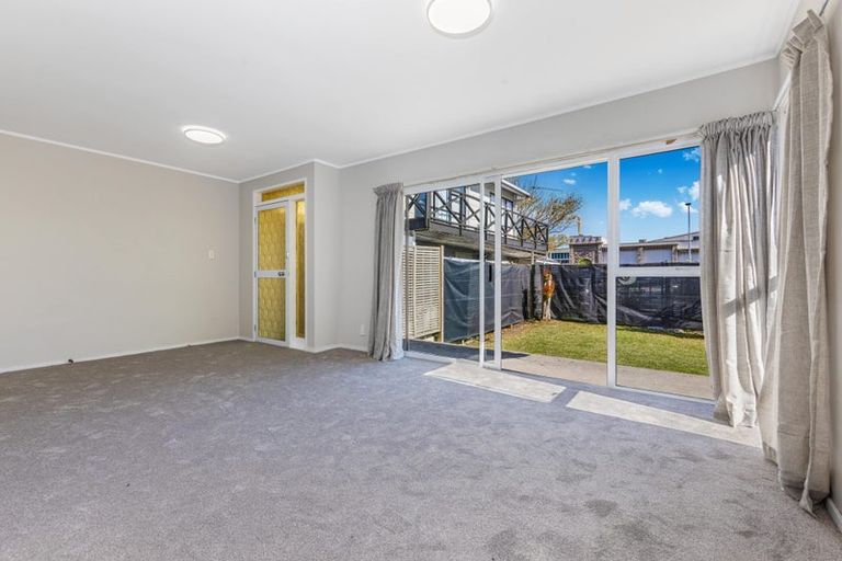 Photo of property in 2/19 Maich Road, Manurewa, Auckland, 2102