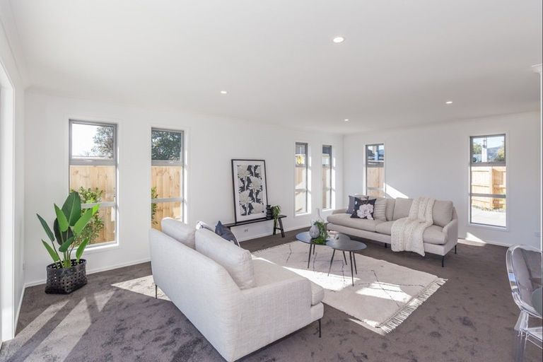 Photo of property in 95a Bartholomew Road, Levin, 5510