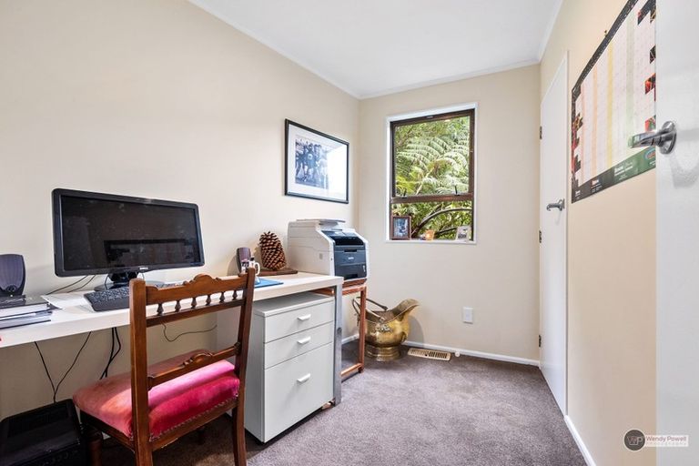 Photo of property in 36 Woodvale Grove, Fairfield, Lower Hutt, 5011