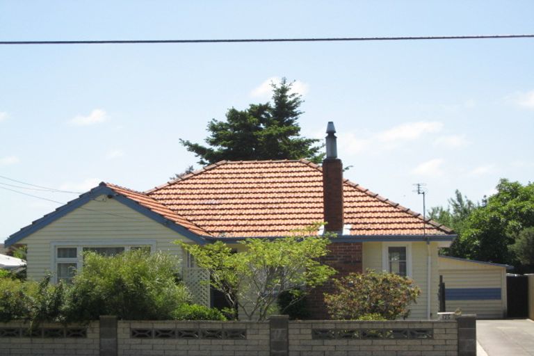 Photo of property in 125 Pages Road, Wainoni, Christchurch, 8061