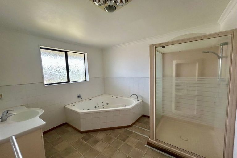 Photo of property in 37 Brougham Street, Westport, 7825