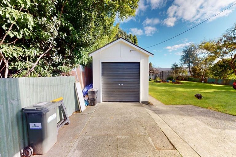 Photo of property in 3 Roberts Avenue, Aramoho, Whanganui, 4500