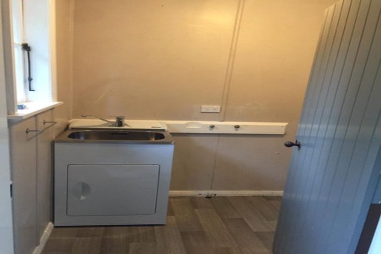 Photo of property in 24 Gloucester Street, Silverstream, Upper Hutt, 5019