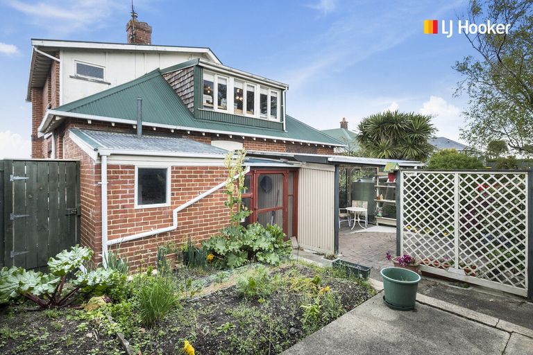 Photo of property in 71 Moana Crescent, Musselburgh, Dunedin, 9013