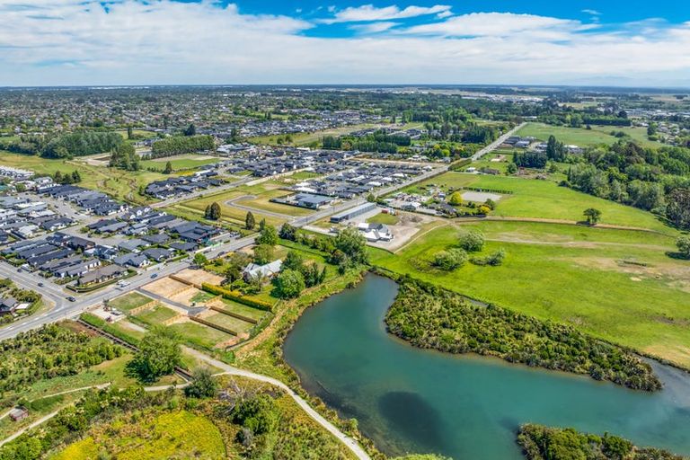 Photo of property in 130 Styx Mill Road, Casebrook, Christchurch, 8051