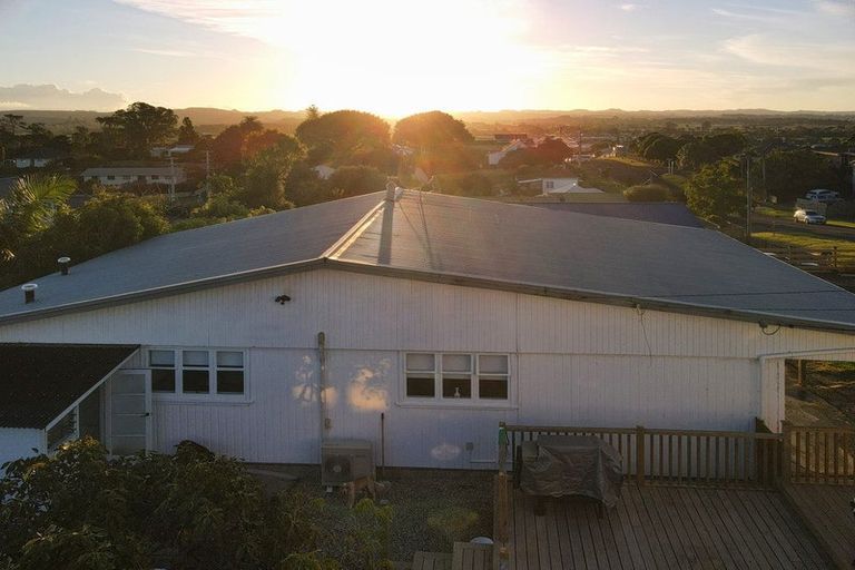 Photo of property in 31 Karaka Street, Helensville, 0800